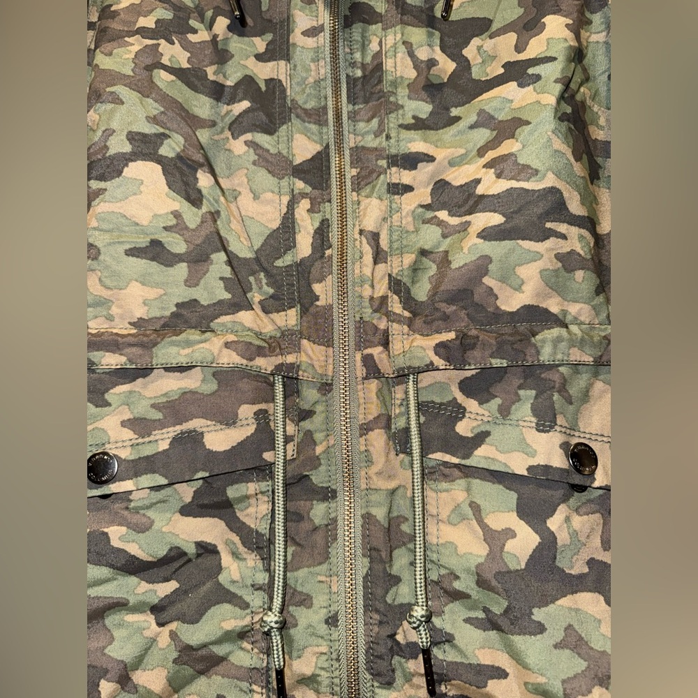 Columbia Green Camouflage Parka - Picture 2 of 7